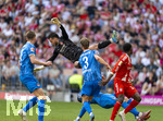 02.05.2026, Fussball Bundesliga 2025/2026, 32.Spieltag, FC Bayern München - 1.FC Heidenheim, in der Allianz-Arena München, Torwart Diant Ramaj (1.FC Heidenheim) prallt mit Jonas Föhrenbach (1. FC Heidenheim 1846) zusammen, der sich dabei die Nase bricht und behandelt werden muss.