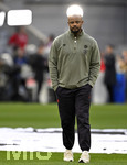 06.05.2026, Fussball UEFA Championsleague 2025/2026: Halbfinale Rückpiel,  FC Bayern München - Paris St. Germain, in der Allianz-Arena München, Trainer Vincent Kompany (FC Bayern München) mit Lichterschein
  

