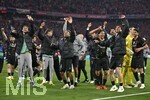 06.05.2026, Fussball UEFA Championsleague 2025/2026: Halbfinale Rückpiel,  FC Bayern München - Paris St. Germain, in der Allianz-Arena München, Die Pariser Spieler feiern und tanzen
  


