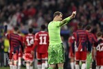 06.05.2026, Fussball UEFA Championsleague 2025/2026: Halbfinale Rückpiel,  FC Bayern München - Paris St. Germain, in der Allianz-Arena München, Die Bayern Spieler sind nach dem Spiel enttäuscht , hier Torwart Manuel Neuer (FC Bayern München)  
  

