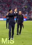 06.05.2026, Fussball UEFA Championsleague 2025/2026: Halbfinale Rückpiel,  FC Bayern München - Paris St. Germain, in der Allianz-Arena München, PSG-Eigner und Vorstandsvorsitzender Nasser Ghanim Al-Khelaifi (PSG) bedankt sich nach dem Spiel überglücklich bei den jubelnden Pariser Fans.