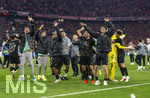 06.05.2026, Fussball UEFA Championsleague 2025/2026: Halbfinale Rückpiel,  FC Bayern München - Paris St. Germain, in der Allianz-Arena München, Frenetischer Jubel nach dem Schlusspfiff bei den Parisern zum erreichen des Finales, Torwart Renato Marin, Desire Doue (FC Paris Saint-Germain), Fabian Ruiz (FC Paris Saint-Germain) ,Marquinhos (FC Paris Saint-Germain) 