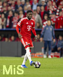 06.05.2026, Fussball UEFA Championsleague 2025/2026: Halbfinale Rückpiel,  FC Bayern München - Paris St. Germain, in der Allianz-Arena München, Alphonso Davies (FC Bayern München) am Ball 