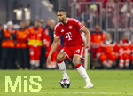 06.05.2026, Fussball UEFA Championsleague 2025/2026: Halbfinale Rückpiel,  FC Bayern München - Paris St. Germain, in der Allianz-Arena München, Jonathan Tah (FC Bayern München) am Ball 