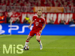 06.05.2026, Fussball UEFA Championsleague 2025/2026: Halbfinale Rückpiel,  FC Bayern München - Paris St. Germain, in der Allianz-Arena München, Konrad Laimer (FC Bayern München) am Ball 