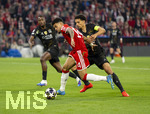 06.05.2026, Fussball UEFA Championsleague 2025/2026: Halbfinale Rückpiel,  FC Bayern München - Paris St. Germain, in der Allianz-Arena München, v.li: Luis Diaz (FC Bayern München) gegen Marquinhos (FC Paris Saint-Germain) 