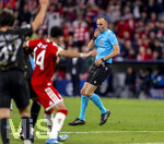 06.05.2026, Fussball UEFA Championsleague 2025/2026: Halbfinale Rückpiel,  FC Bayern München - Paris St. Germain, in der Allianz-Arena München, Schiedsrichter Joao Pinheiro (POR) pfeift 