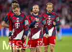 06.05.2026, Fussball UEFA Championsleague 2025/2026: Halbfinale Rückpiel,  FC Bayern München - Paris St. Germain, in der Allianz-Arena München, Vor dem Spiel,  Joshua Kimmich (FC Bayern München), Konrad Laimer (FC Bayern München), Harry Kane (FC Bayern München) Aufwärmen