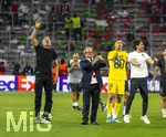 06.05.2026, Fussball UEFA Championsleague 2025/2026: Halbfinale Rückpiel,  FC Bayern München - Paris St. Germain, in der Allianz-Arena München,  Schlussjubel Paris, v.li: Trainer Luis Enrique (FC Paris Saint-Germain), Luis Campos (Sportlicher Berater, Paris SG), Torwart Bilal Laurendon (FC Paris Saint-Germain), Co-Trainer Rafel Pol (Paris),
 
