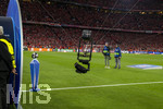06.05.2026, Fussball UEFA Championsleague 2025/2026: Halbfinale Rückpiel,  FC Bayern München - Paris St. Germain, in der Allianz-Arena München, Spidercam an den Seilen 