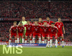 06.05.2026, Fussball UEFA Championsleague 2025/2026: Halbfinale Rückpiel,  FC Bayern München - Paris St. Germain, in der Allianz-Arena München, Mannschaftsfoto vor dem Anpfiff, hier die Bayern, Torwart Manuel Neuer (FC Bayern München), Joshua Kimmich (FC Bayern München), Jonathan Tah (FC Bayern München), Konrad Laimer (FC Bayern München), Dayot Upamecano (FC Bayern München), Aleksandar Pavlovic (Bayern München) , Luis Diaz (FC Bayern München), Jamal Musiala (Bayern München), Michael Olise (FC Bayern München), Harry Kane (FC Bayern München) 