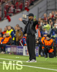 06.05.2026, Fussball UEFA Championsleague 2025/2026: Halbfinale Rückpiel,  FC Bayern München - Paris St. Germain, in der Allianz-Arena München, Trainer Vincent Kompany (FC Bayern München) ratlos am Spielfeldrand 