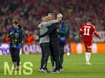 06.05.2026, Fussball UEFA Championsleague 2025/2026: Halbfinale Rückpiel,  FC Bayern München - Paris St. Germain, in der Allianz-Arena München, Jubel bei Trainer Luis Enrique (FC Paris Saint-Germain) und Co-Trainer Rafel Pol (Paris) 