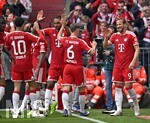 16.05.2026, Fussball Bundesliga 2025/2026, 34.Spieltag, FC Bayern München - 1.FC Köln, in der Allianz-Arena München,   v.l. Jamal Musiala (Bayern München), Jonathan Tah (FC Bayern München), Joshua Kimmich (FC Bayern München) und Harry Kane (FC Bayern München) jubeln,


