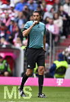 16.05.2026, Fussball Bundesliga 2025/2026, 34.Spieltag, FC Bayern München - 1.FC Köln, in der Allianz-Arena München,   Deniz Aytekin (Oberasbach) pfeift.


