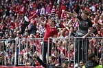 16.05.2026, Fussball Bundesliga 2025/2026, 34.Spieltag, FC Bayern München - 1.FC Köln, in der Allianz-Arena München,   Die Bayern Fans feiern


