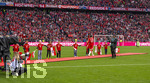 16.05.2026, Fussball Bundesliga 2025/2026, 34.Spieltag, FC Bayern München - 1.FC Köln, in der Allianz-Arena München, Nach dem Spiel die Siegerehrung für den Deutschen Meister Bayern München,  Kinder stehen Spalier für die Spieler, Jamal Musiala (Bayern München) 