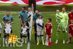16.05.2026, Fussball Bundesliga 2025/2026, 34.Spieltag, FC Bayern München - 1.FC Köln, in der Allianz-Arena München, Schiedsrichter Deniz Aitekin (mitte) bei seinem letzten Spiel, Christian Leicher, Edurad Beitinger, Torwart Manuel Neuer (FC Bayern München) mit Sohn Luca