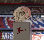 16.05.2026, Fussball Bundesliga 2025/2026, 34.Spieltag, FC Bayern München - 1.FC Köln, in der Allianz-Arena München, Die Meisterschale liegt auf der Stele bereit.