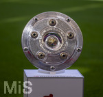 16.05.2026, Fussball Bundesliga 2025/2026, 34.Spieltag, FC Bayern München - 1.FC Köln, in der Allianz-Arena München, Die Meisterschale auf der Stele.