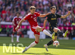 16.05.2026, Fussball Bundesliga 2025/2026, 34.Spieltag, FC Bayern München - 1.FC Köln, in der Allianz-Arena München, v.li: Leon Goretzka (FC Bayern München) gegen Jakub Kaminski (1.FC Köln) 