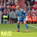 16.05.2026, Fussball Bundesliga 2025/2026, 34.Spieltag, FC Bayern München - 1.FC Köln, in der Allianz-Arena München, Torwart Marvin Schwäbe (Köln) 