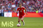 16.05.2026, Fussball Bundesliga 2025/2026, 34.Spieltag, FC Bayern München - 1.FC Köln, in der Allianz-Arena München, Leon Goretzka (FC Bayern München) am Ball 