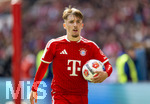 16.05.2026, Fussball Bundesliga 2025/2026, 34.Spieltag, FC Bayern München - 1.FC Köln, in der Allianz-Arena München, Lennart Karl (FC Bayern München) nachdenklich 
