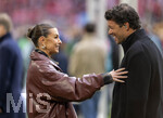 16.05.2026, Fussball Bundesliga 2025/2026, 34.Spieltag, FC Bayern München - 1.FC Köln, in der Allianz-Arena München, von links:  TV-Moderatorin Laura Wontorra im Gespräch mit TV-Experte Michael Ballack.