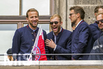 17.05.2026, Fussball Bundesliga 2025/2026, Meisterfeier des FC Bayern München auf dem Rathausbalkon in München.  v.li: Harry Kane (FC Bayern München), Konrad Laimer (FC Bayern München), Leon Goretzka (FC Bayern München) 