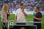 23.05.2026, Fussball DFB-Pokal 2025/2026, Finale, FC Bayern München - VfB Stuttgart, im Olympiastadion Berlin. v.l. Britta Hoffmann (Deutschland), Trainer Julian Nagelsmann (Deutschland) und TV Experte Lothar Matthäus (Deutschland).

