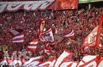 23.05.2026, Fussball DFB-Pokal 2025/2026, Finale, FC Bayern München - VfB Stuttgart, im Olympiastadion Berlin. Die Bayernfans feuern an

