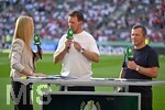 23.05.2026, Fussball DFB-Pokal 2025/2026, Finale, FC Bayern München - VfB Stuttgart, im Olympiastadion Berlin. v.l. Britta Hoffmann (Deutschland), Trainer Julian Nagelsmann (Deutschland) und TV Experte Lothar Matthäus (Deutschland).

