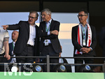 23.05.2026, Fussball DFB-Pokal 2025/2026, Finale, FC Bayern München - VfB Stuttgart, im Olympiastadion Berlin. v.l. Vorstandsvorsitzender Jan-Christian Dreesen (FC Bayern München) und Präsident Herbert Hainer (FC Bayern) und Cem Özdemir (Stuttgart, Deutschland).

