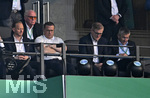 23.05.2026, Fussball DFB-Pokal 2025/2026, Finale, FC Bayern München - VfB Stuttgart, im Olympiastadion Berlin. Ehren-Präsident Uli Hoeneß (FC Bayern München, Hoeness) über Sportvorstand Max Eberl (Bayern München) und Vorstandsvorsitzender Jan-Christian Dreesen (FC Bayern München) und Präsident Herbert Hainer (FC Bayern) 

