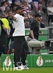 23.05.2026, Fussball DFB-Pokal 2025/2026, Finale, FC Bayern München - VfB Stuttgart, im Olympiastadion Berlin. Trainer Vincent Kompany (FC Bayern München) ratlos

