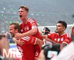 23.05.2026, Fussball DFB-Pokal 2025/2026, Finale, FC Bayern München - VfB Stuttgart, im Olympiastadion Berlin. v.l. Harry Kane (FC Bayern München) und Joshua Kimmich (FC Bayern München) jubeln


