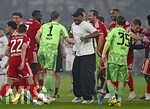 23.05.2026, Fussball DFB-Pokal 2025/2026, Finale, FC Bayern München - VfB Stuttgart, im Olympiastadion Berlin. v.l. Torwart Manuel Neuer (FC Bayern München) und Trainer Vincent Kompany (FC Bayern München) jubeln.

