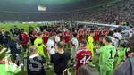23.05.2026, Fussball DFB-Pokal 2025/2026, Finale, FC Bayern München - VfB Stuttgart, im Olympiastadion Berlin. Nach dem Spiel, Siegerehrung: die Verlierer Stuttgart gehen durchs Spalier der Sieger FC Bayern, re: Torwart Manuel Neuer (FC Bayern München) applaudiert den Stuttgartern, li: Trainer Sebastian Hoeneß (Stuttgart) mitte: Torwart Alexander Nübel (Stuttgart) 
