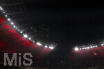 23.05.2026, Fussball DFB-Pokal 2025/2026, Finale, FC Bayern München - VfB Stuttgart, im Olympiastadion Berlin. FC Bayern feiert nach dem Sieg gegen Stuttgart bei ihren Fans den Pokalsieg. Drohnenshow stellt den Pokal am Nachthimmel dar.