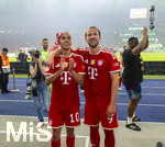 23.05.2026, Fussball DFB-Pokal 2025/2026, Finale, FC Bayern München - VfB Stuttgart, im Olympiastadion Berlin. Jubel bei den Bayern nach dem gewinn des DFB-Pokals, Harry Kane (re, FC Bayern München) mit Jamal Musiala (Bayern München) 