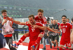 23.05.2026, Fussball DFB-Pokal 2025/2026, Finale, FC Bayern München - VfB Stuttgart, im Olympiastadion Berlin.  Torjubel Harry Kane (FC Bayern München) mit Joshua Kimmich (FC Bayern München) und Luis Diaz (FC Bayern München) 