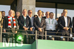 23.05.2026, Fussball DFB-Pokal 2025/2026, Finale, FC Bayern München - VfB Stuttgart, im Olympiastadion Berlin. Ehrentribüne, v.li: Walter Mennekes (FCB), -, Ex-Vorstandsvorsitzender Karl-Heinz Rummenigge (FC Bayern München), Rouven Kasper (VORSTAND MARKETING UND VERTRIEB, FC Bayern), Ehren-Präsident Uli Hoeneß (FC Bayern München, Hoeness),  Sportvorstand Max Eberl (Bayern München), Vorstandsvorsitzender Jan-Christian Dreesen (FC Bayern München),  