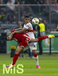 23.05.2026, Fussball DFB-Pokal 2025/2026, Finale, FC Bayern München - VfB Stuttgart, im Olympiastadion Berlin. v.li: Luis Diaz (FC Bayern München) gegen Luca Jaquez (Stuttgart) 