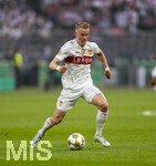 23.05.2026, Fussball DFB-Pokal 2025/2026, Finale, FC Bayern München - VfB Stuttgart, im Olympiastadion Berlin. Chris Führich (Stuttgart) am Ball 