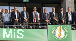 23.05.2026, Fussball DFB-Pokal 2025/2026, Finale, FC Bayern München - VfB Stuttgart, im Olympiastadion Berlin. Ehrentribüne, mit Ehren-Präsident Uli Hoeneß (FC Bayern München, Hoeness), Sportvorstand Max Eberl (Bayern München), Vorstandsvorsitzender Jan-Christian Dreesen (FC Bayern München), Präsident Herbert Hainer (FC Bayern), Ministerpräsident Cem Özdemir (Die Grünen),  Giuseppe Flotta (FC Bayern Fahrer), -, Serdar Tasci (Stuttgart ), Fabian Wohlgemuth (VfB Stuttgart, Vorstand) 
 
