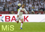 23.05.2026, Fussball DFB-Pokal 2025/2026, Finale, FC Bayern München - VfB Stuttgart, im Olympiastadion Berlin. Maximilian Mittelstädt (Stuttgart) am Ball 