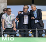 23.05.2026, Fussball DFB-Pokal 2025/2026, Finale, FC Bayern München - VfB Stuttgart, im Olympiastadion Berlin. Ehrentribüne, mit Sportvorstand Max Eberl (Bayern München), Vorstandsvorsitzender Jan-Christian Dreesen (FC Bayern München), DFB Präsident Bernd Neuendorf (Deutschland), 
 
