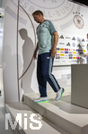 27.05.2026, Fussball DFB-Nationalmannschaft Deutschland, Trainingslager vor der WM, Auftakt-Pressekonferenz im Medienzentrum HALFTIME bei ADIDAS, in Herzogenaurach. Am Ende der PK, Trainer Julian Nagelsmann (Deutschland) geht.