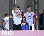 28.05.2026, Fussball DFB-Nationalmannschaft Deutschland, Trainingslager vor der WM in Herzogenaurach, im Homeground bei ADIDAS. Erste Trainingseinheit auf dem Adidas-Sportplatz, Nick Woltemade (Deutschland) nachdenklich.